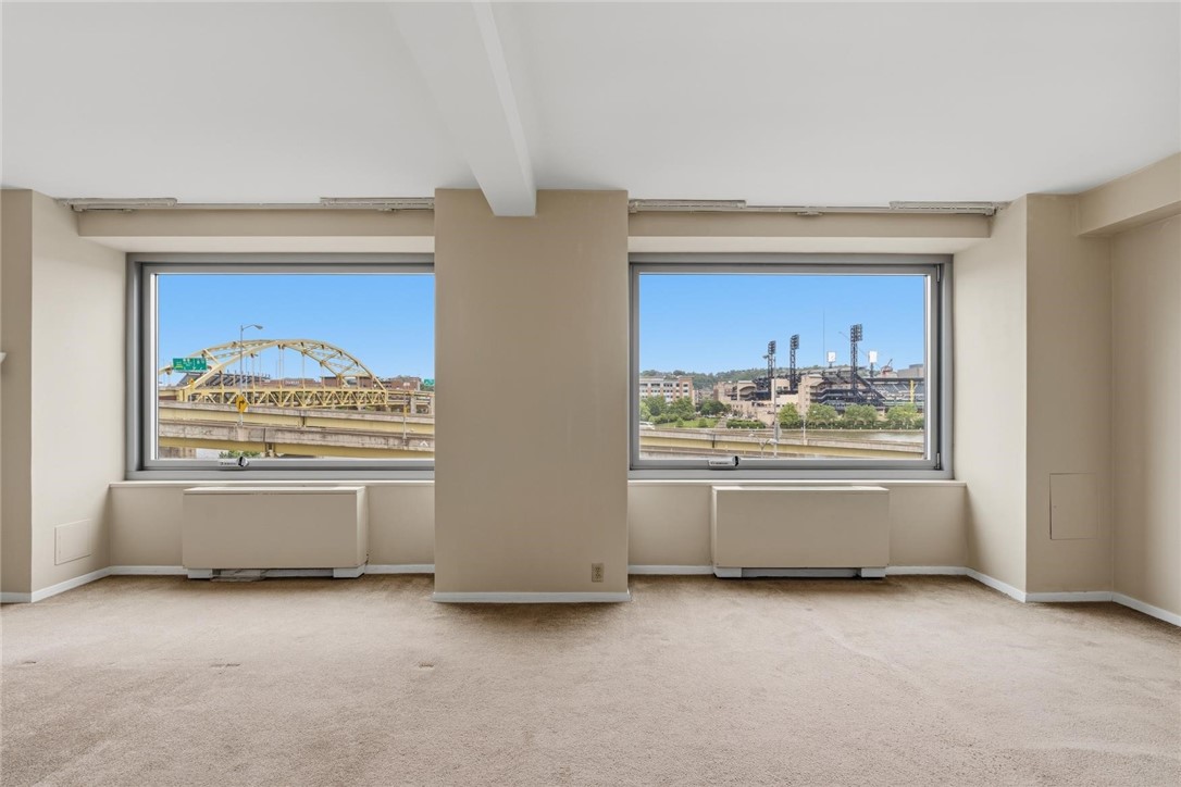 320 Fort Duquesne Blvd 4G