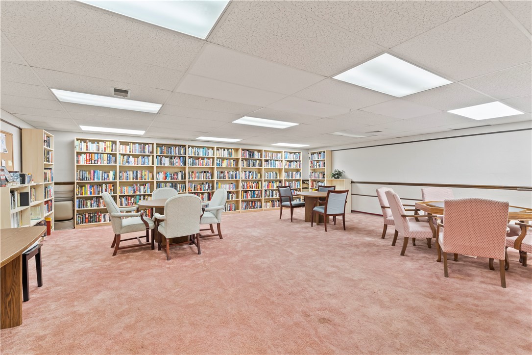 2120 Greentree 408E