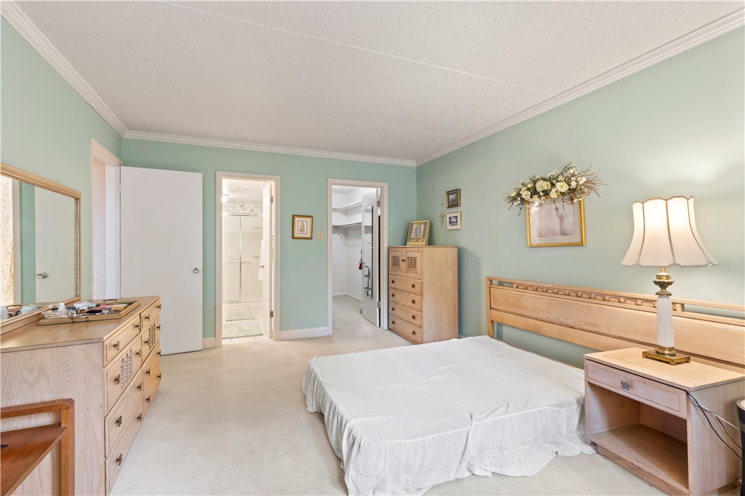 2120 Greentree 408E