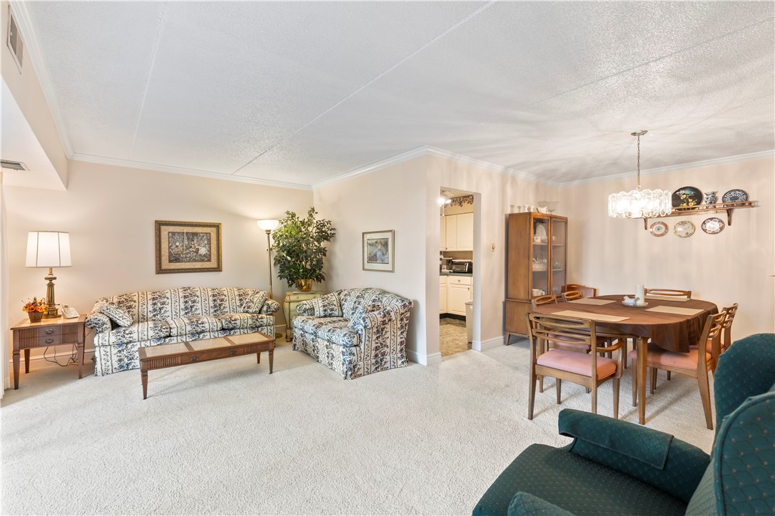 2120 Greentree 408E