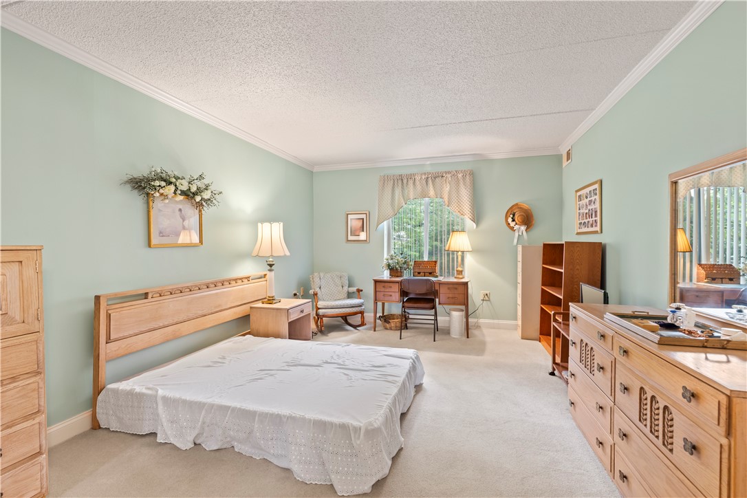 2120 Greentree 408E