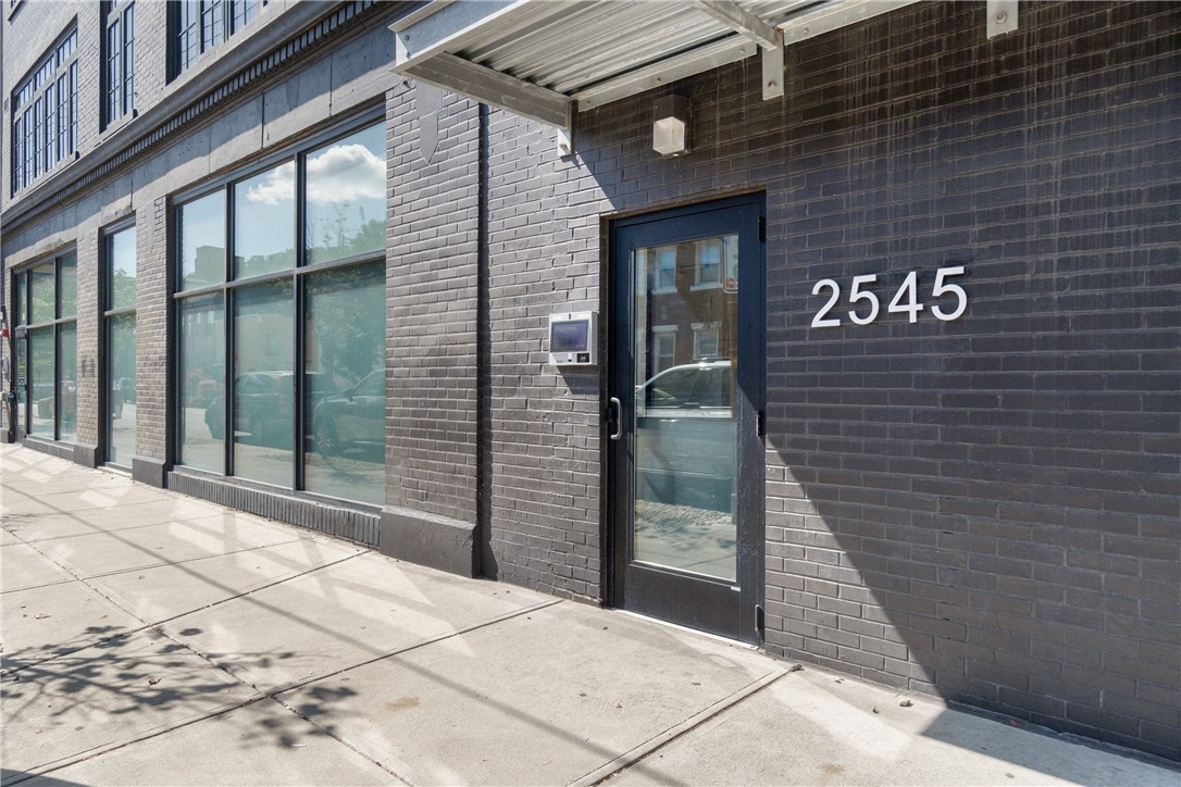2545 PENN AVENUE PH 602