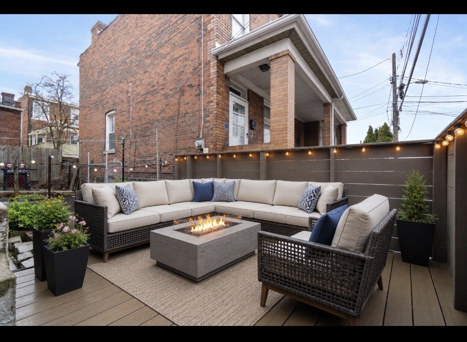 414 FISK STREET
