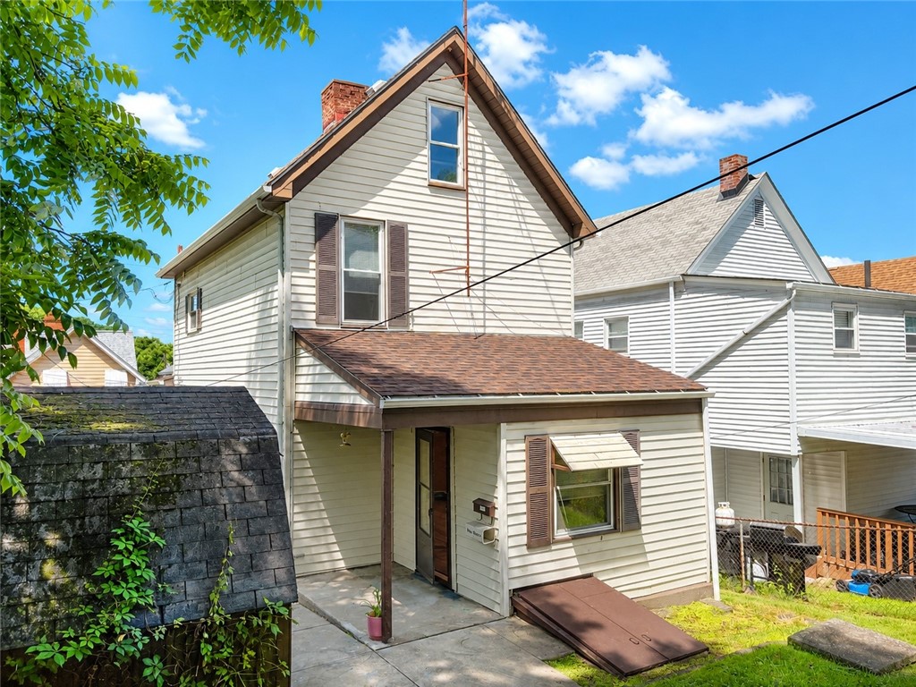 223 Orchard Ave