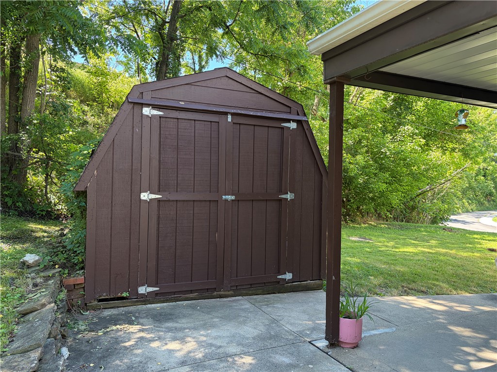 223 Orchard Ave