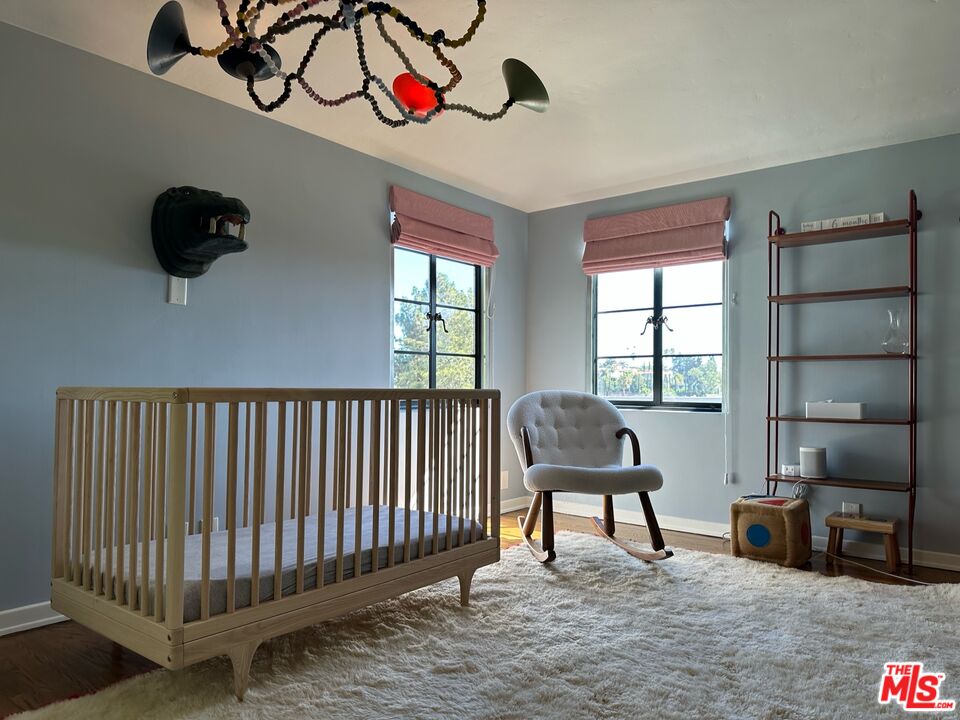 6545 Cahuenga Ter