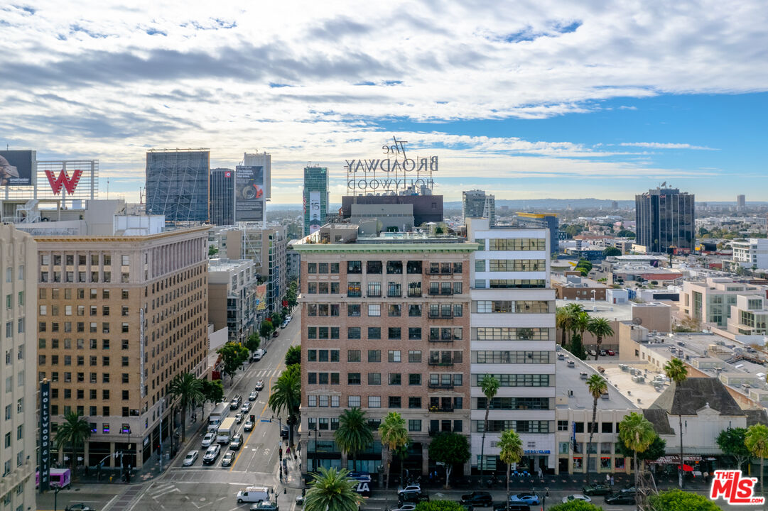 1645 Vine St Unit: 501