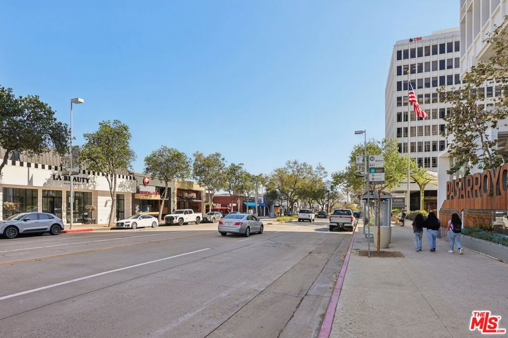 388 Cordova Street 609