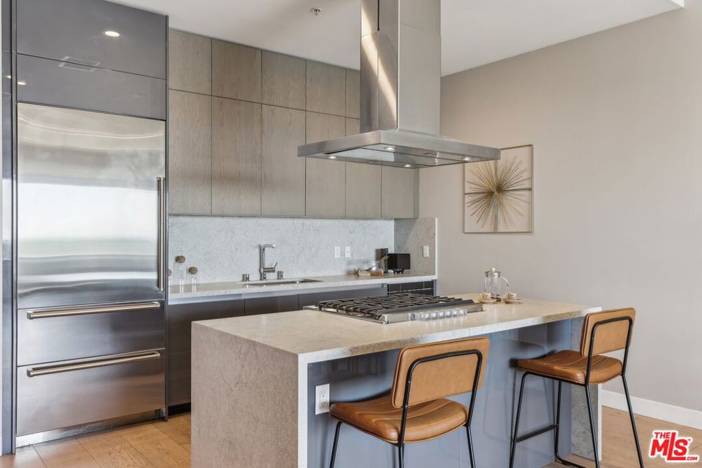 388 Cordova Street 609
