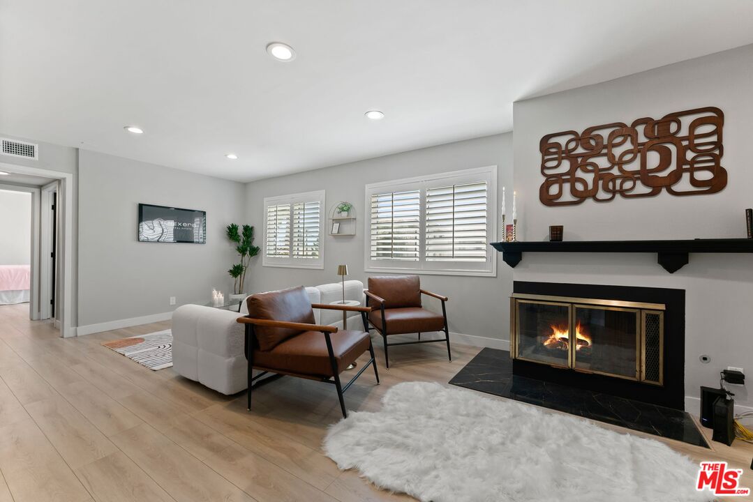1260 Armacost Ave Unit: 105