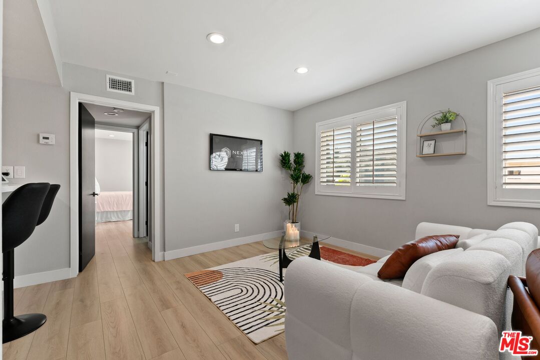 1260 Armacost Ave Unit: 105