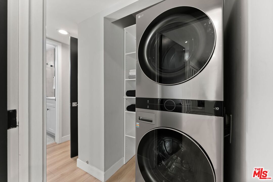 1260 Armacost Ave Unit: 105