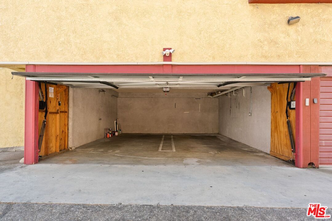 1260 Armacost Ave Unit: 105