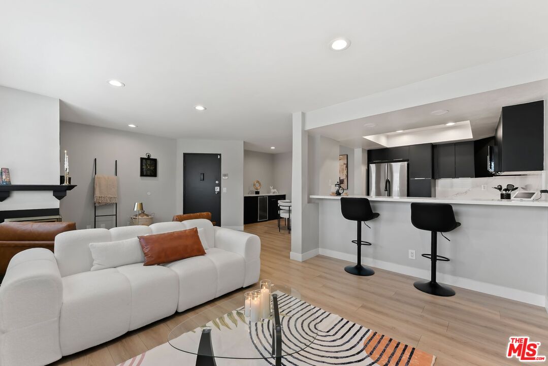 1260 Armacost Ave Unit: 105