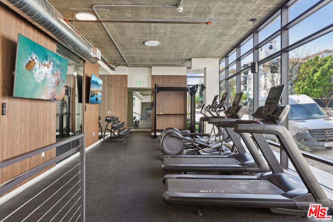 388 Cordova St Unit: 609