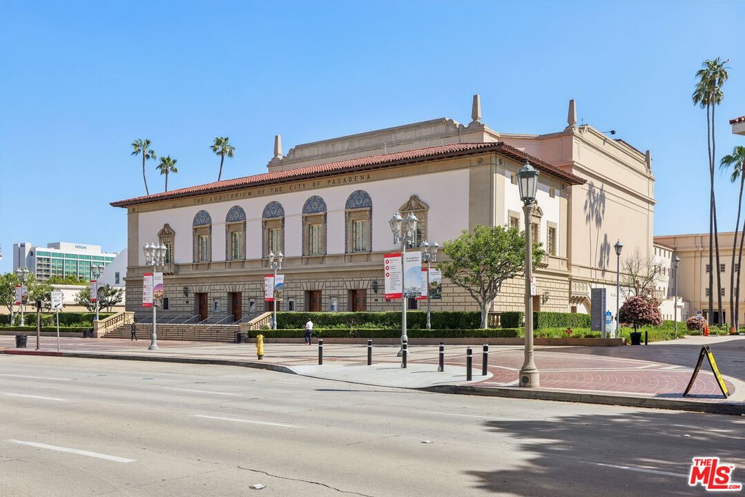 388 Cordova St Unit: 609