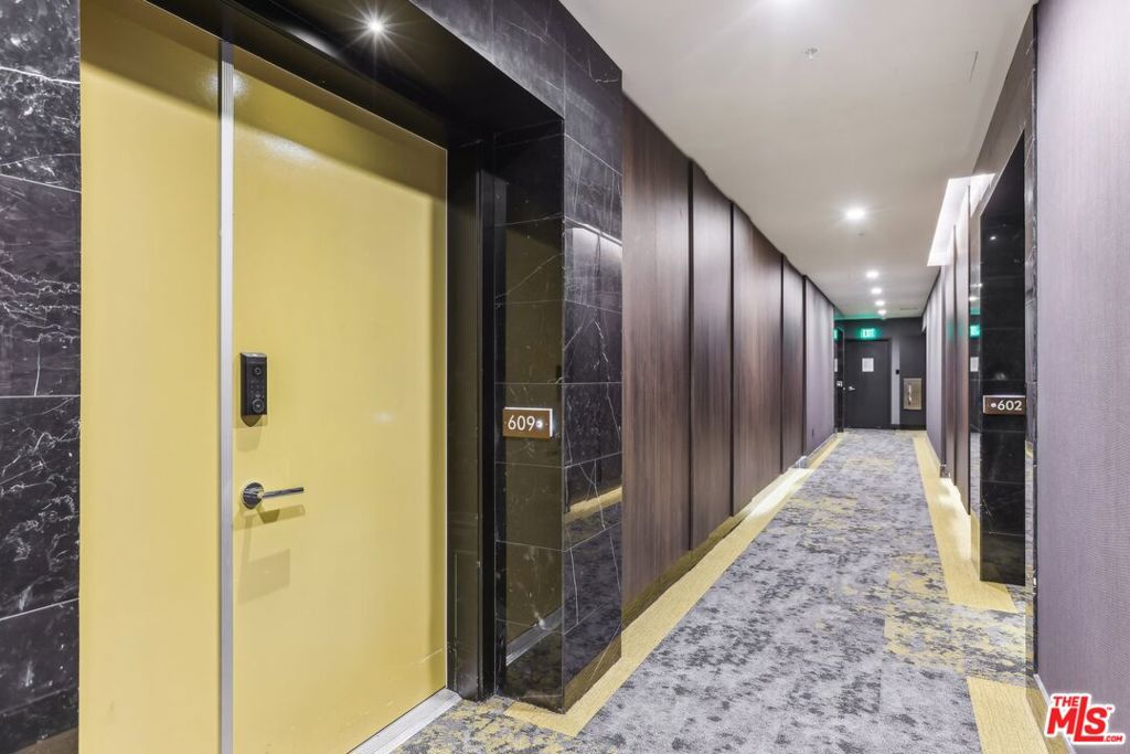 388 Cordova Street 609