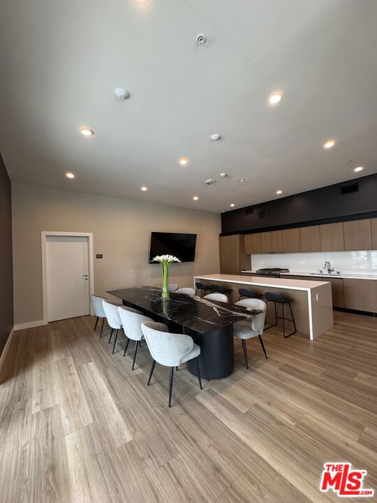 388 Cordova Street 609