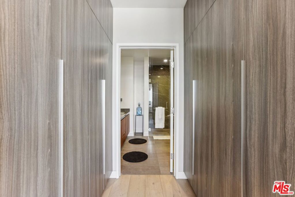 388 Cordova Street 609