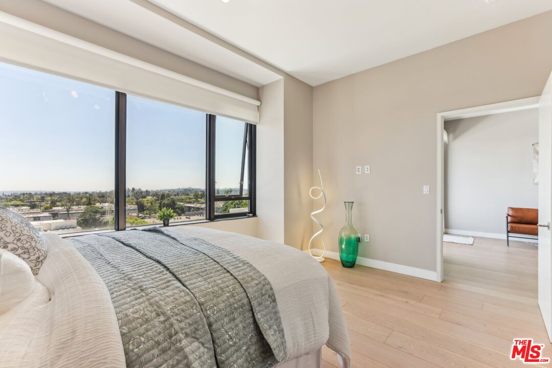 388 Cordova St Unit: 609