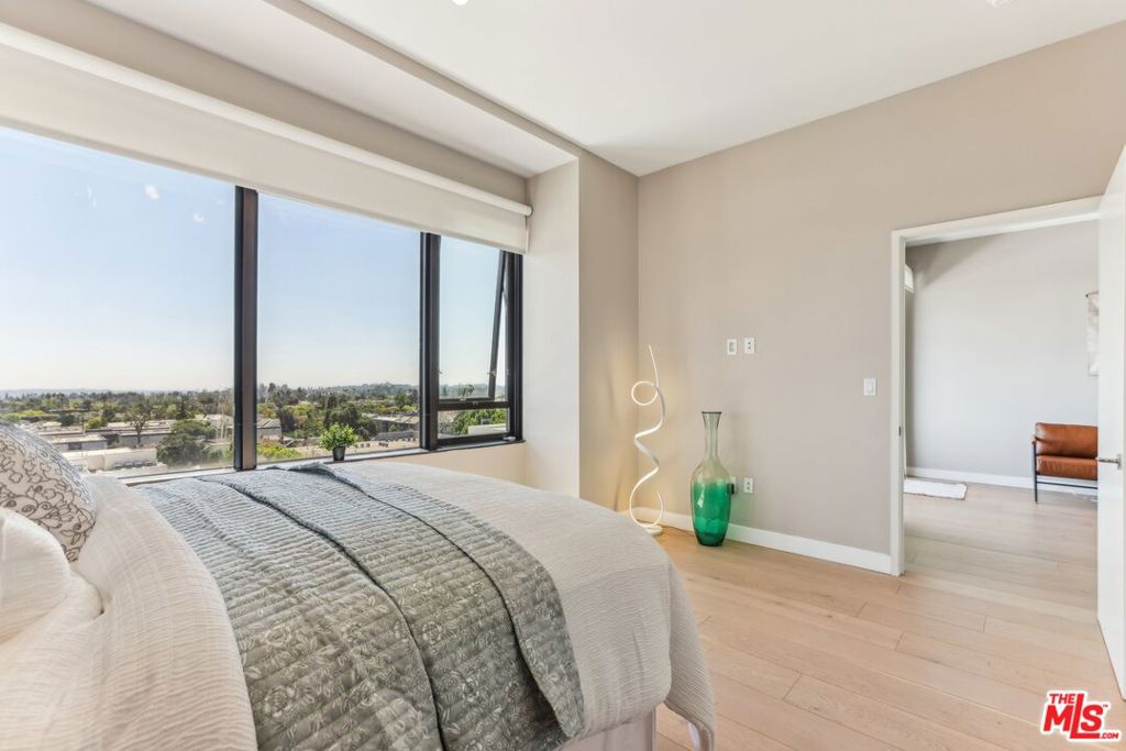 388 Cordova Street 609