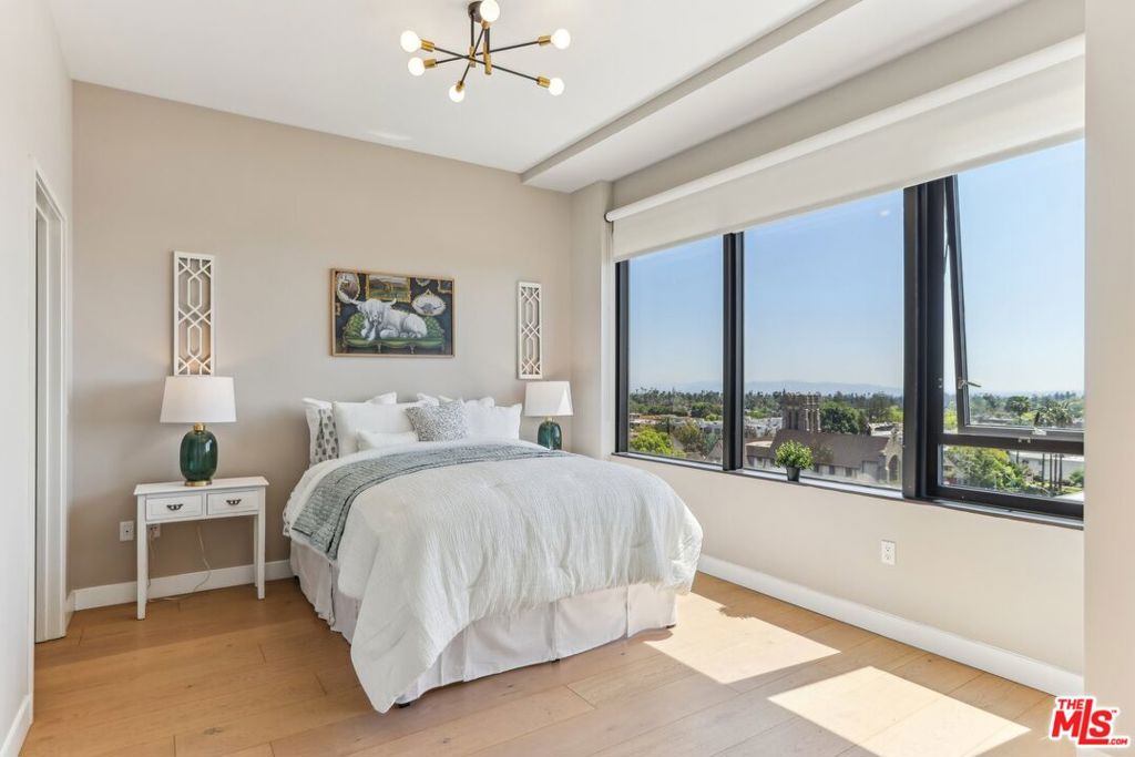 388 Cordova Street 609