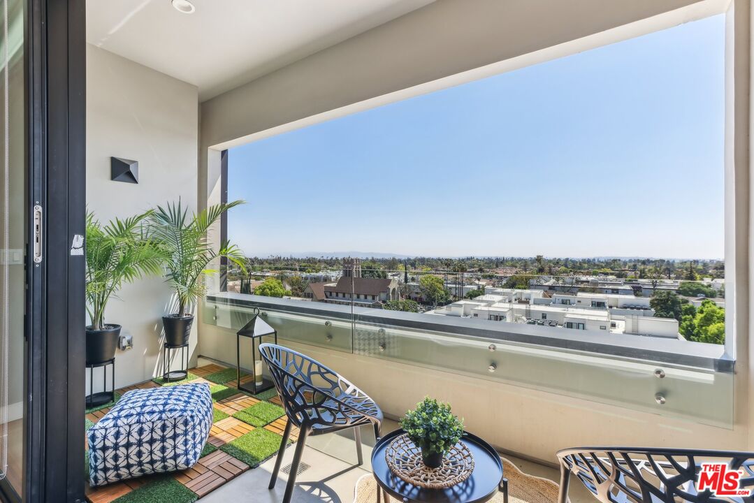 388 Cordova St Unit: 609