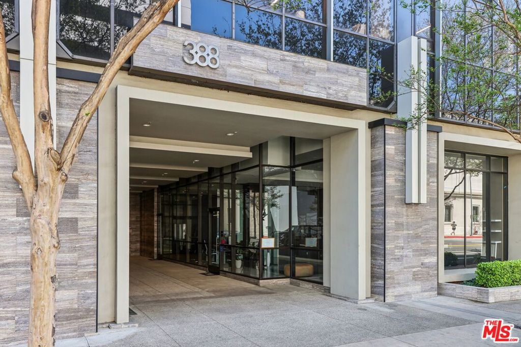 388 Cordova Street 609