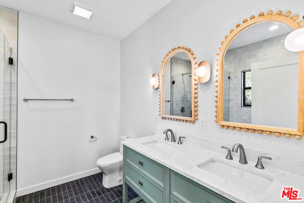 8587 1/2 Rugby Drive