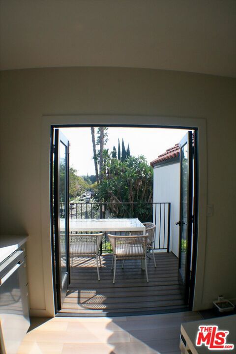 8587 1/2 Rugby Drive