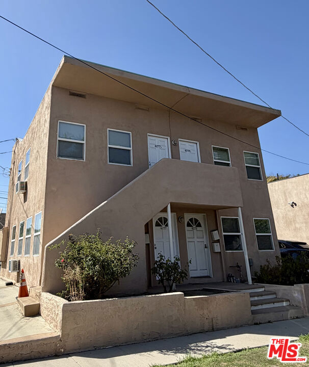 4277 Colbath Avenue