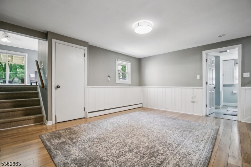 22 Corwin St