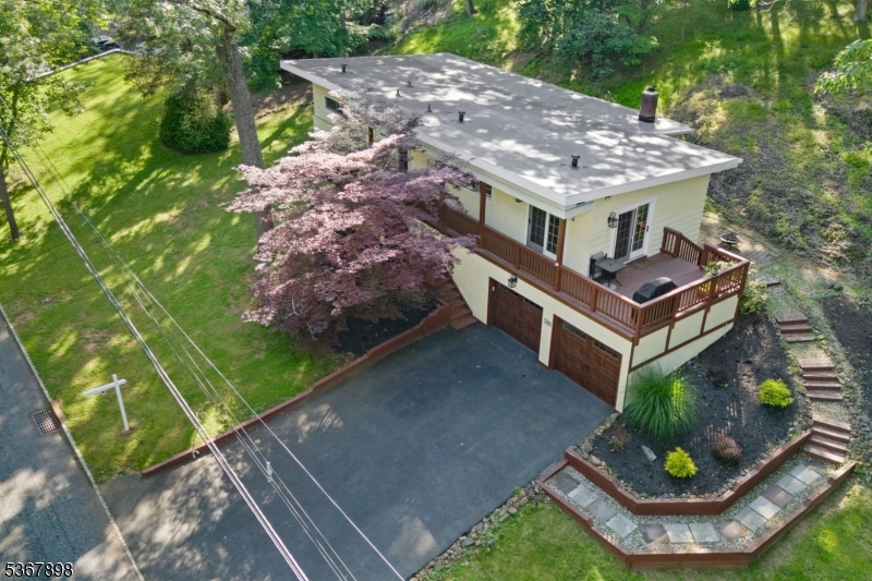 1295 Colonial Way