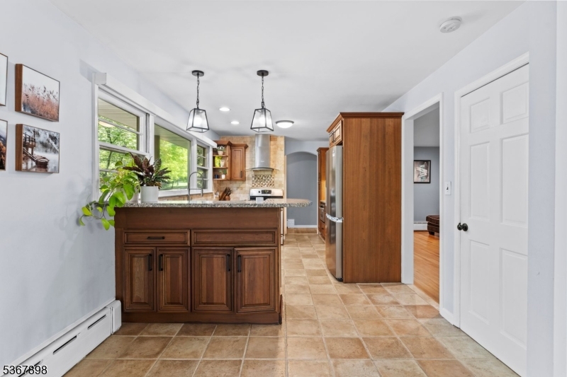 1295 Colonial Way