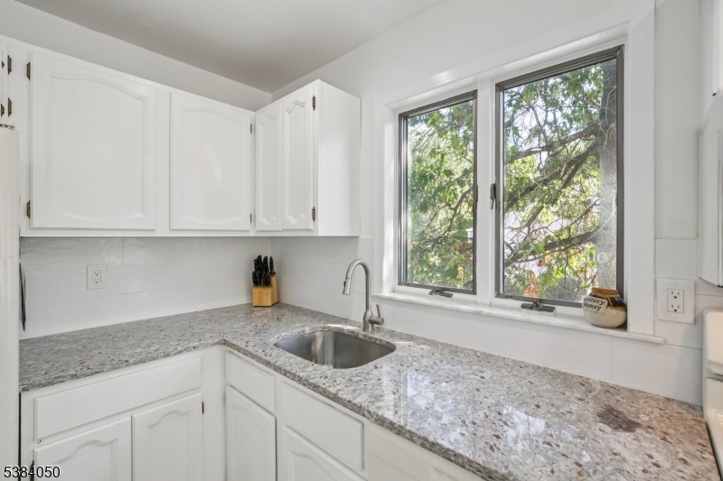 136 Changebridge Rd B8