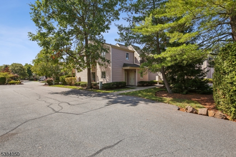 136 Changebridge Rd B8