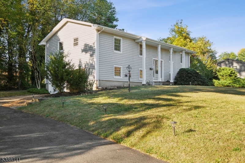 74 Fairway Dr