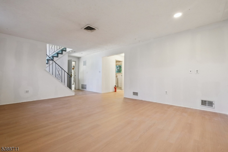 74 Fairway Dr