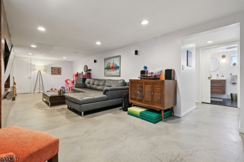 109 Washington Pl