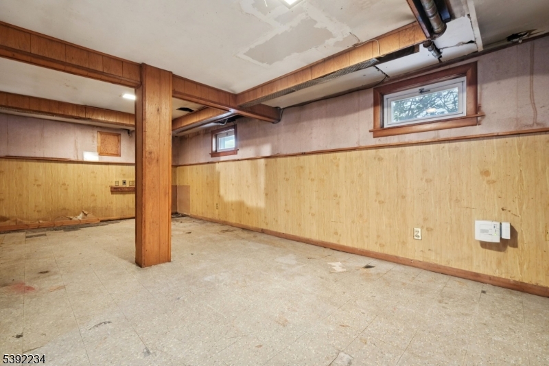 73 Hoover Ave
