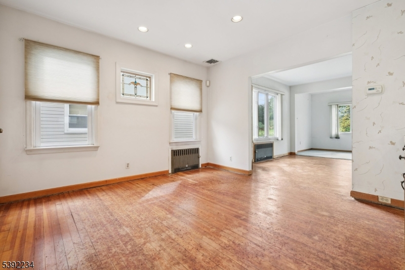 73 Hoover Ave