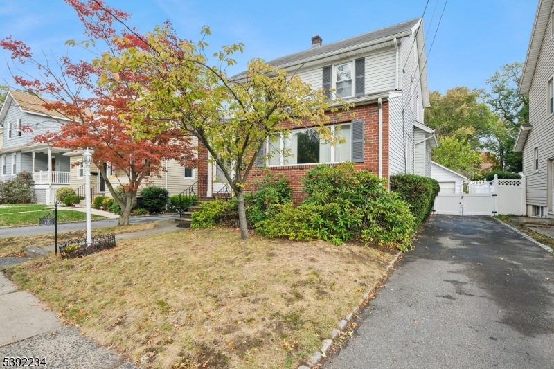 73 Hoover Ave