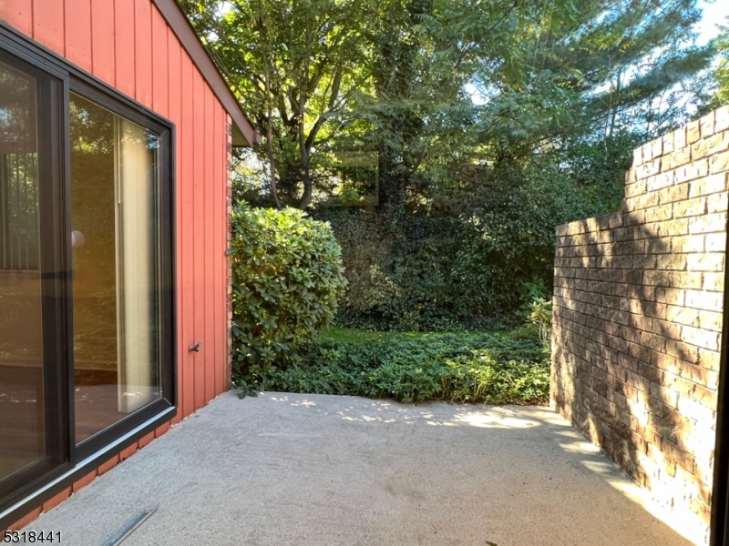 250 Ridgedale Ave A3