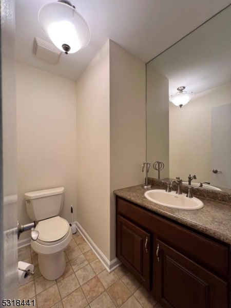 250 Ridgedale Ave A3