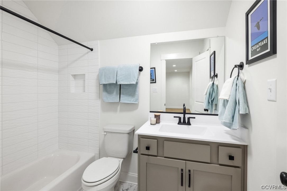 5143 Lake Summer Loop