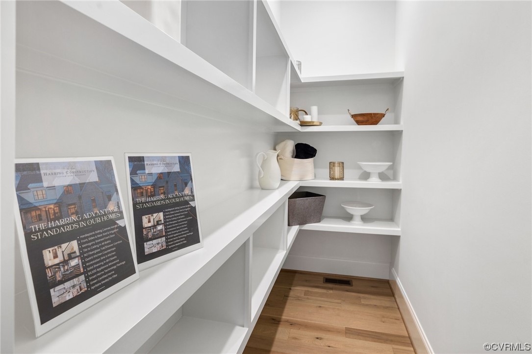 5143 Lake Summer Loop