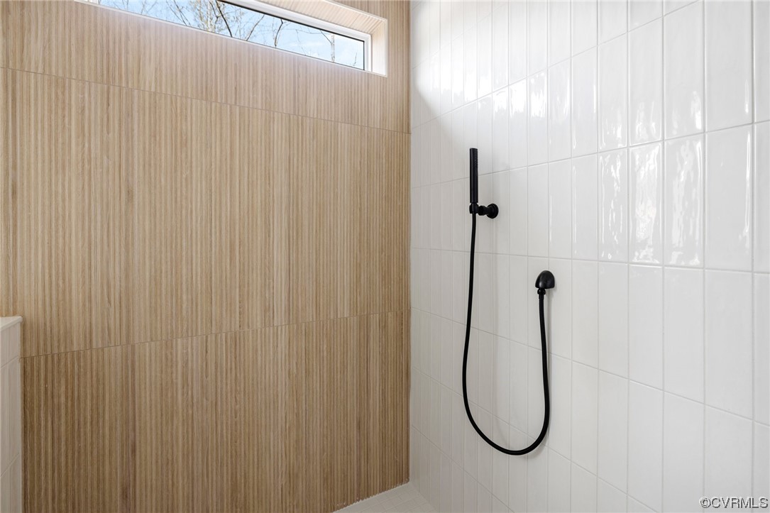 5143 Lake Summer Loop