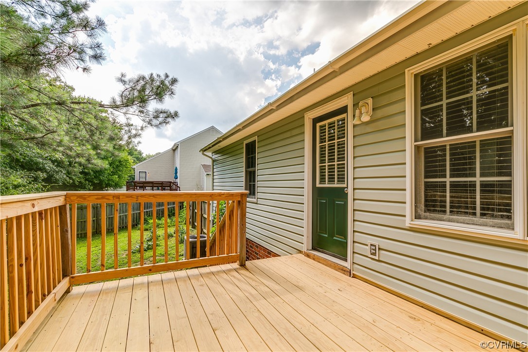 9648 Lockberry Ridge Loop