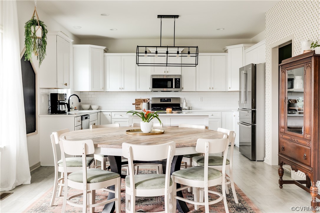 11207 Lost Parrish Dr