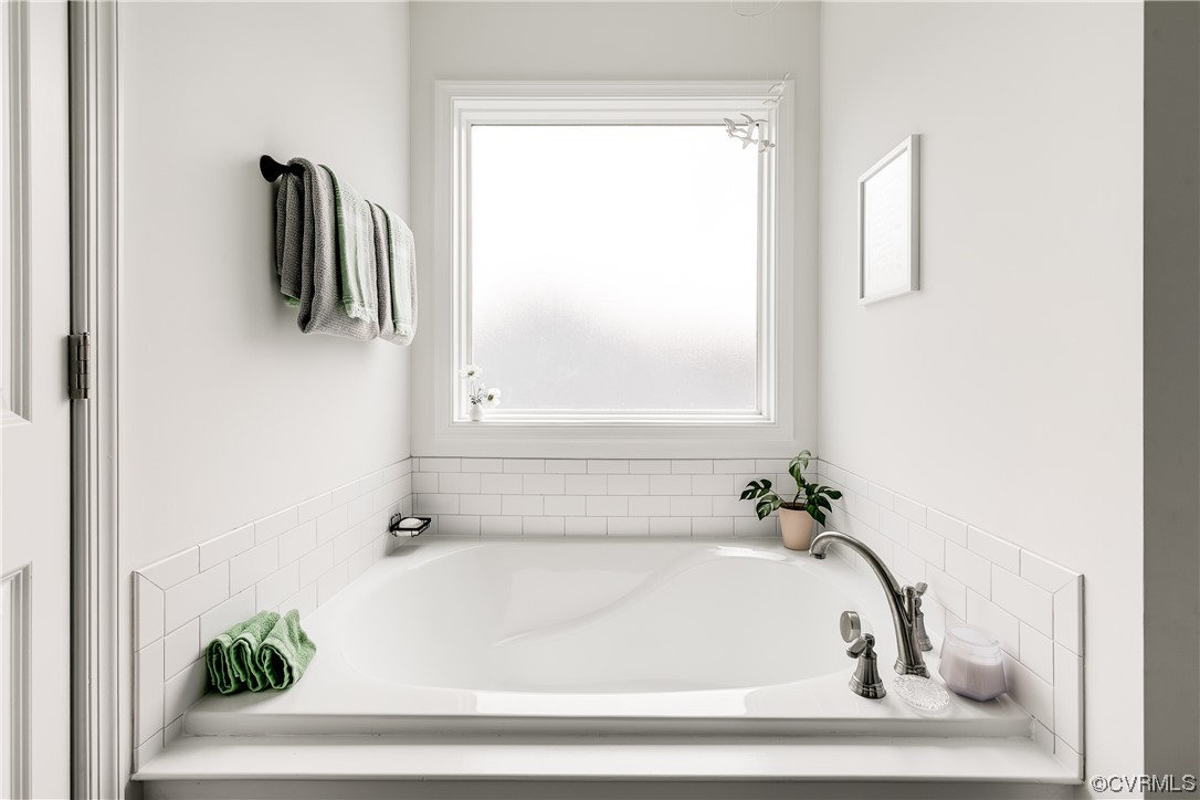 11207 Lost Parrish Dr